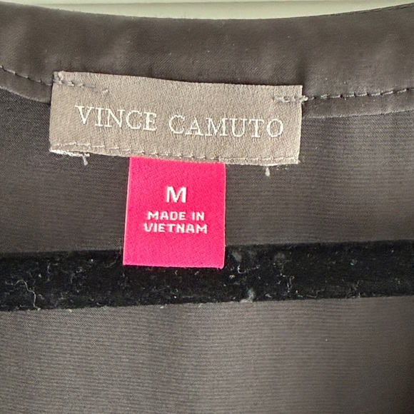 Vince Camuto Blouse, Size Medium - Picture 3 of 6